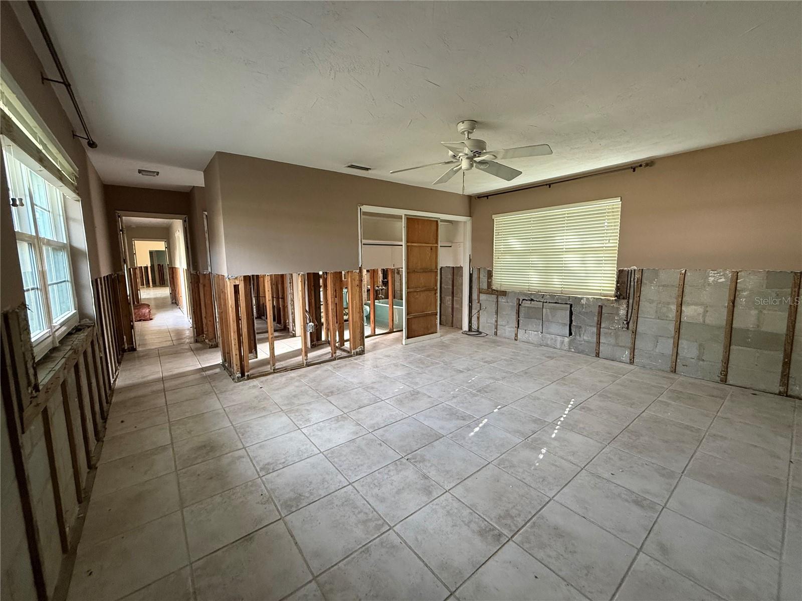 6305 BAHAMA SHORES DR S, ST PETERSBURG, FL, 33705