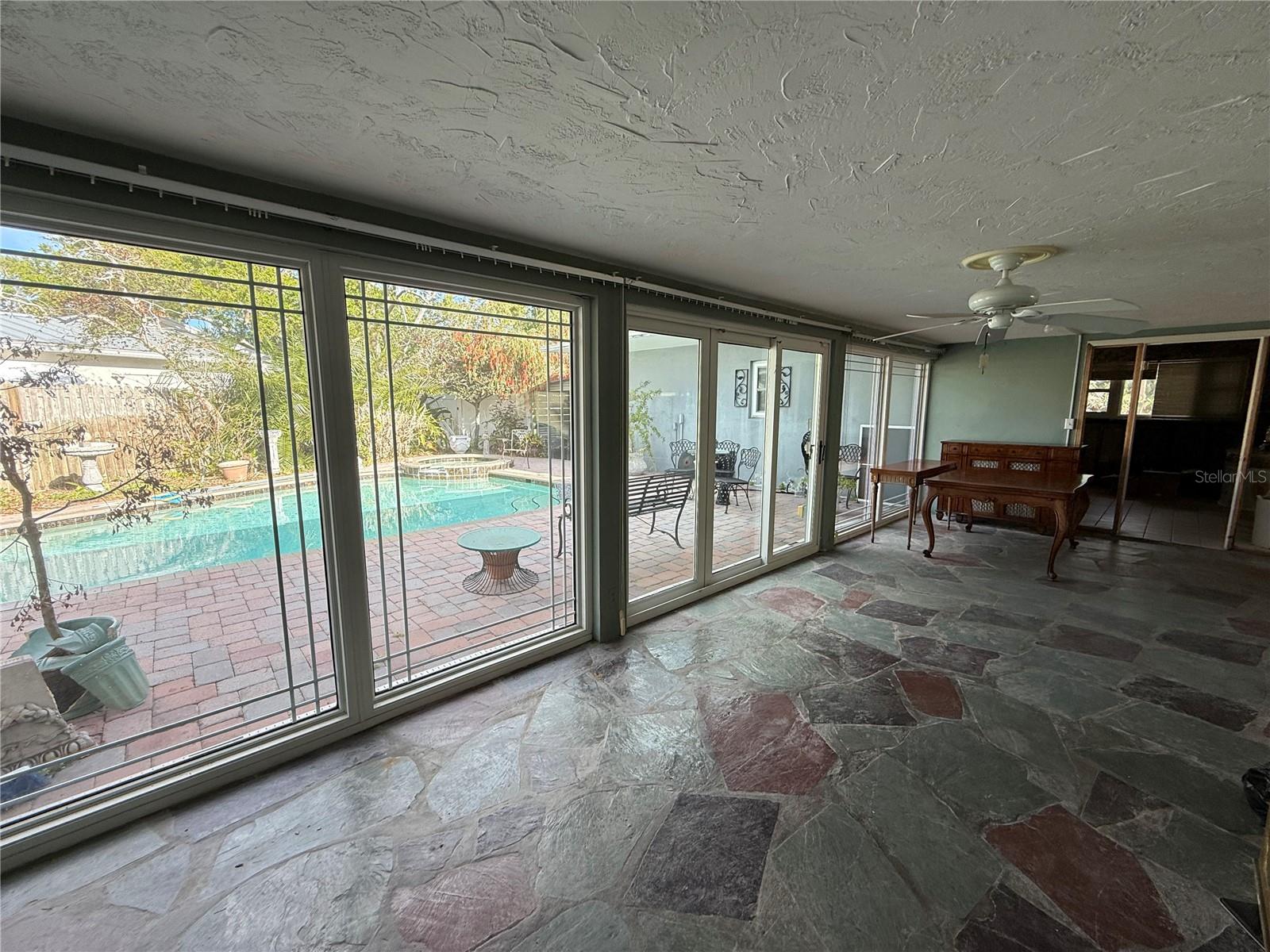 6305 BAHAMA SHORES DR S, ST PETERSBURG, FL, 33705