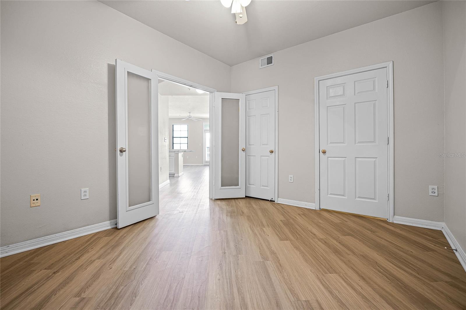 911 N ORANGE AVE #550, ORLANDO, FL, 32801
