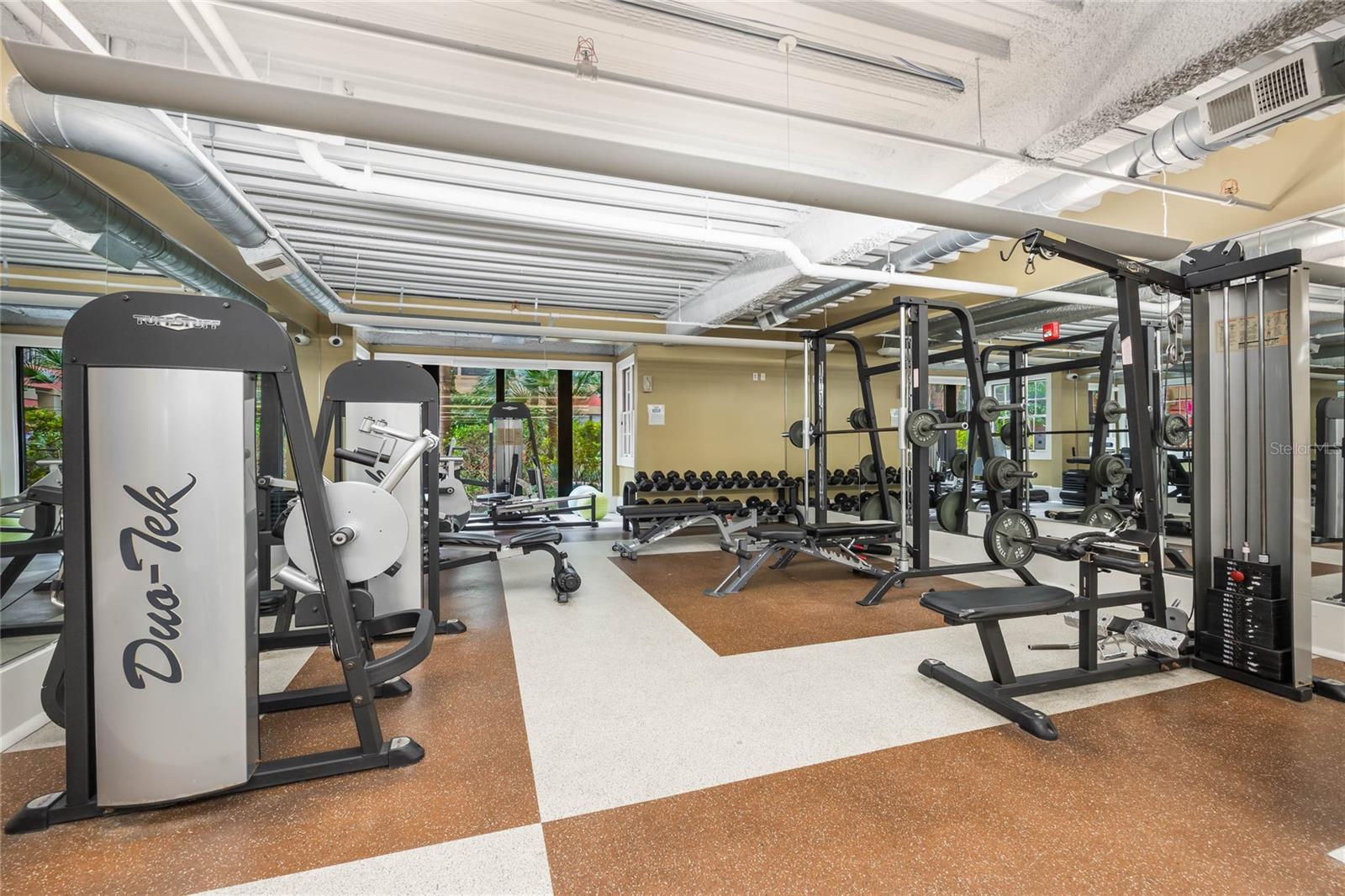 911 N ORANGE AVE #550, ORLANDO, FL, 32801