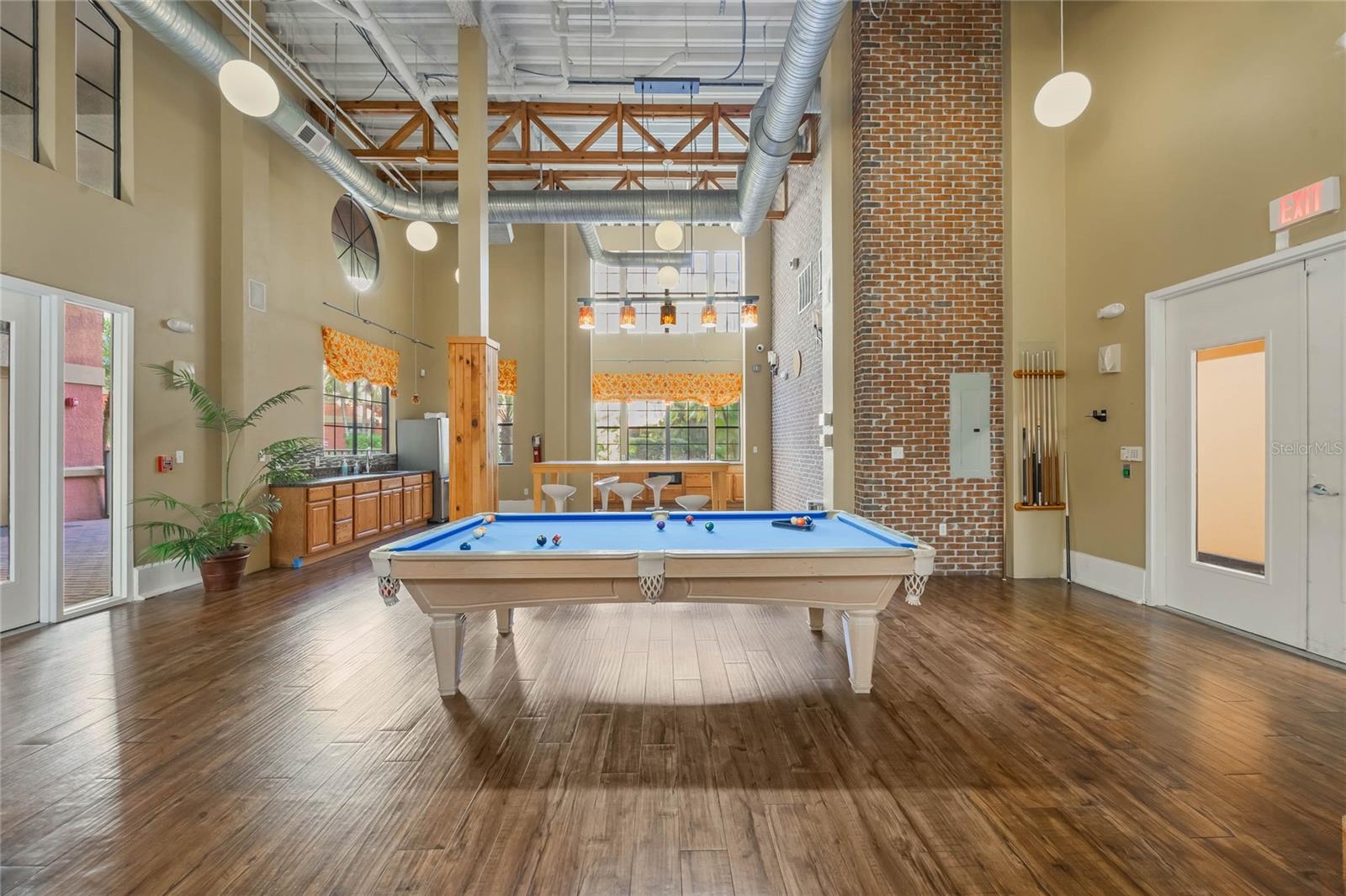 911 N ORANGE AVE #550, ORLANDO, FL, 32801