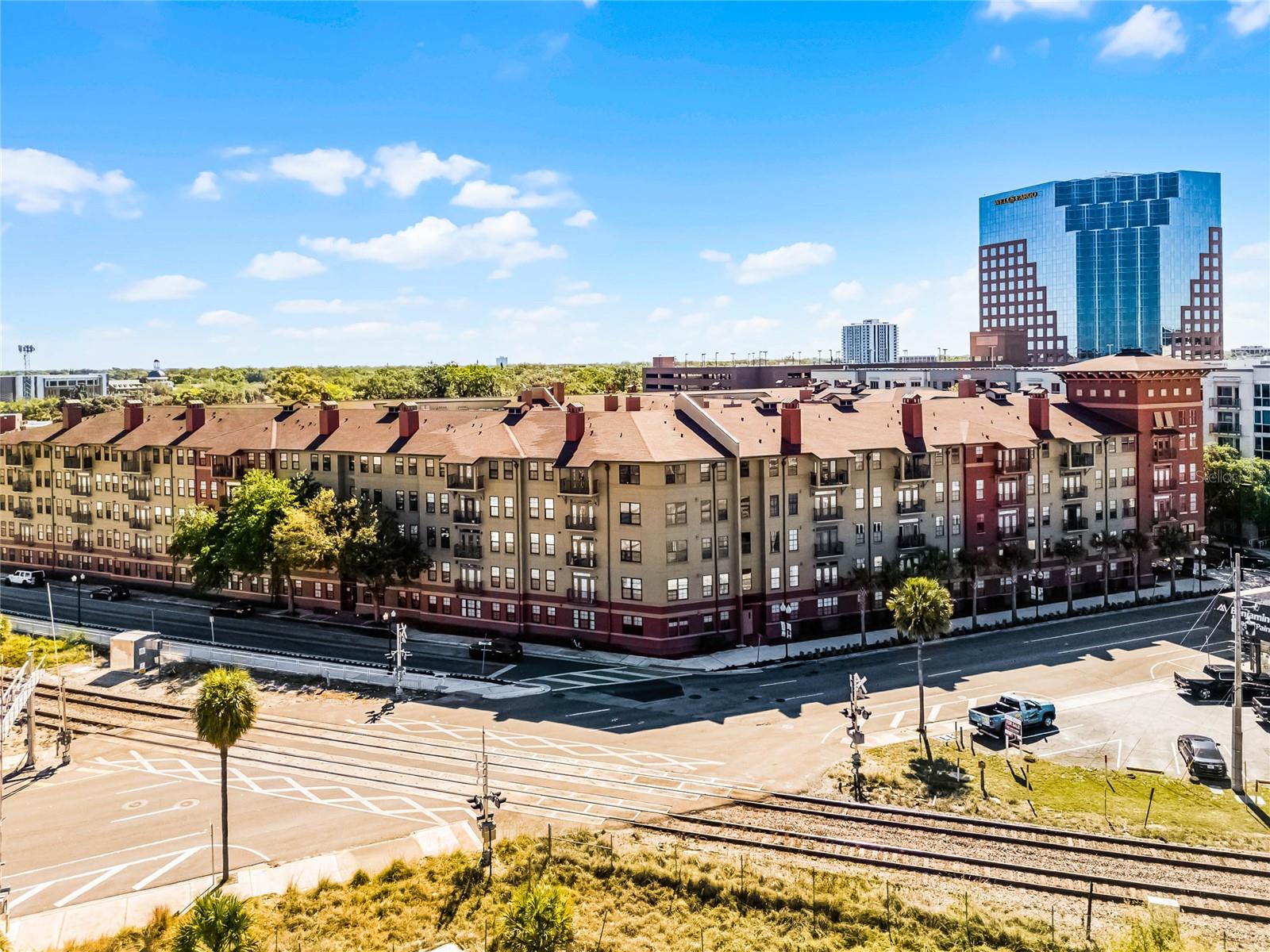 911 N ORANGE AVE #550, ORLANDO, FL, 32801
