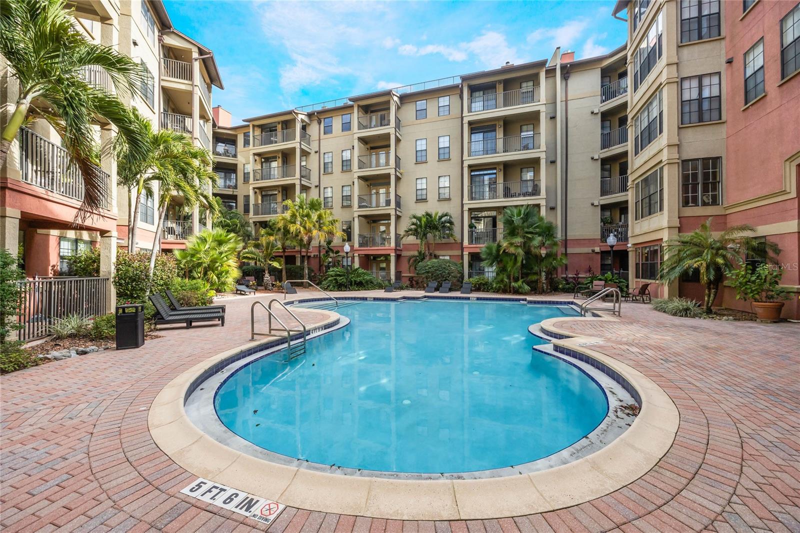 911 N ORANGE AVE #550, ORLANDO, FL, 32801