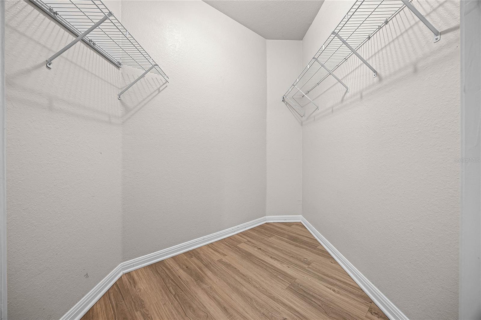 911 N ORANGE AVE #550, ORLANDO, FL, 32801