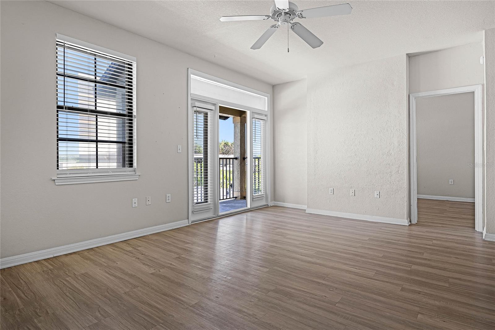 911 N ORANGE AVE #550, ORLANDO, FL, 32801