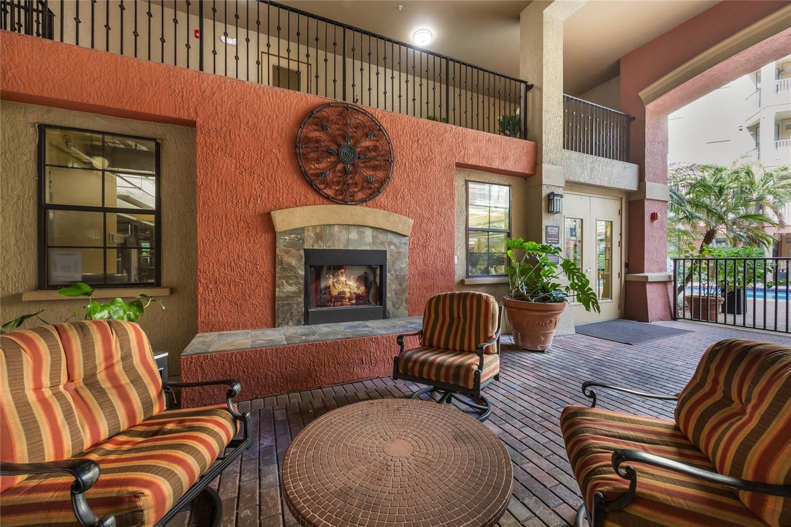 911 N ORANGE AVE #550, ORLANDO, FL, 32801