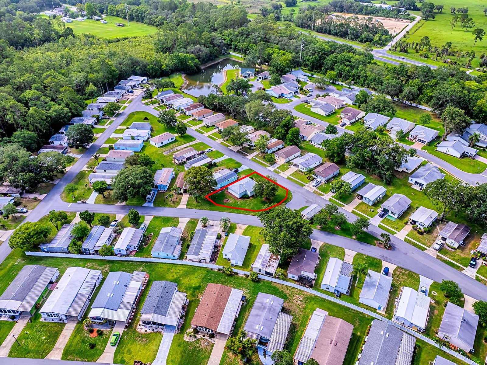 701 COTTAGE PARK LN, LEESBURG, FL, 34748