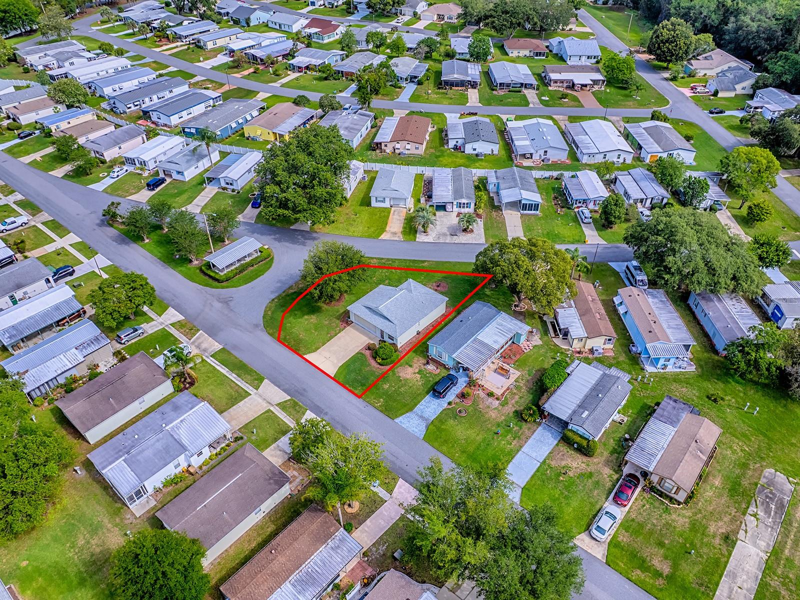 701 COTTAGE PARK LN, LEESBURG, FL, 34748