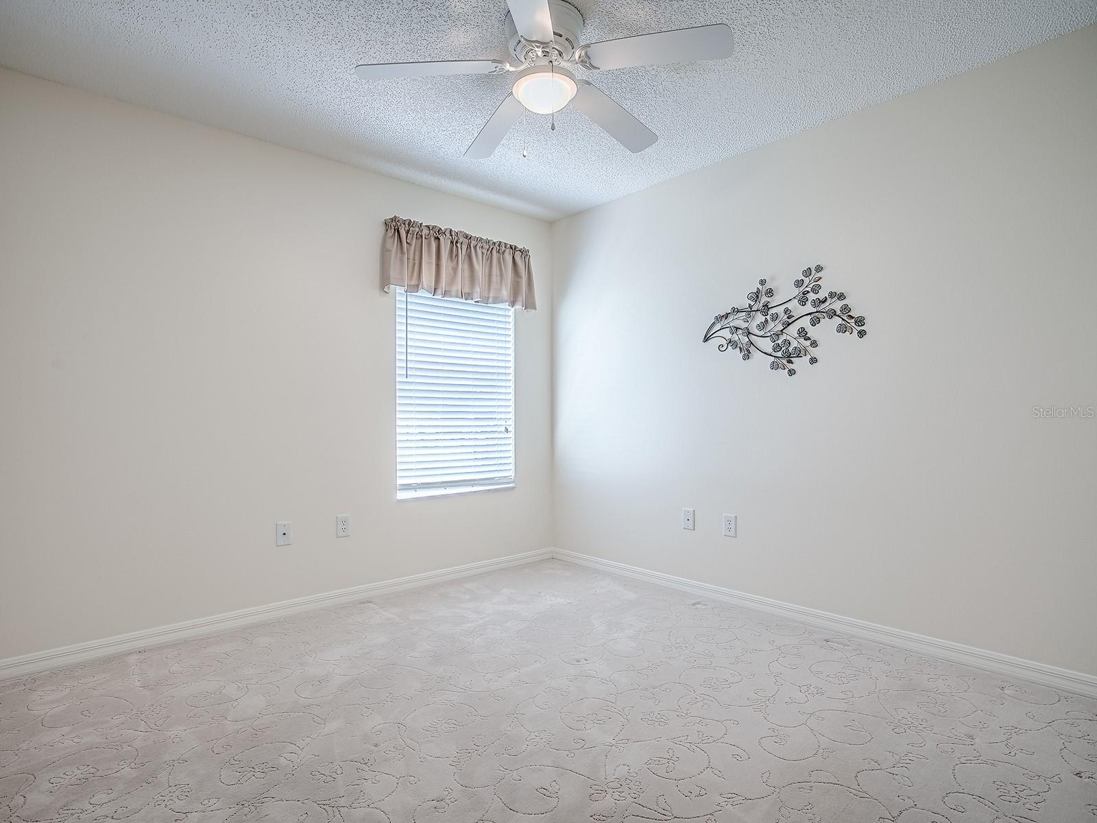 701 COTTAGE PARK LN, LEESBURG, FL, 34748