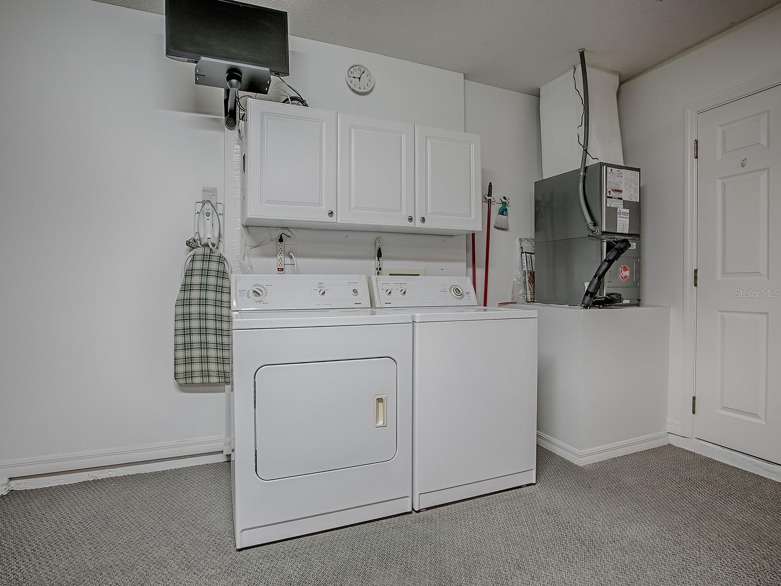 701 COTTAGE PARK LN, LEESBURG, FL, 34748