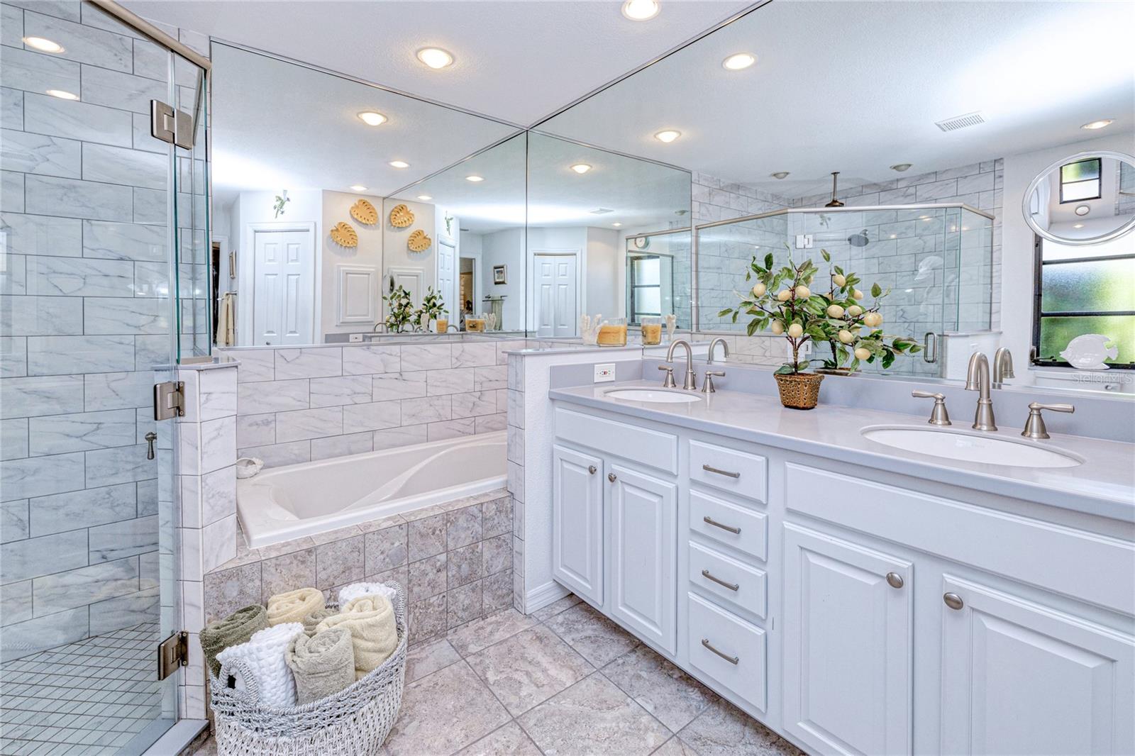 815 VIA FORMIA, PUNTA GORDA, FL, 33950