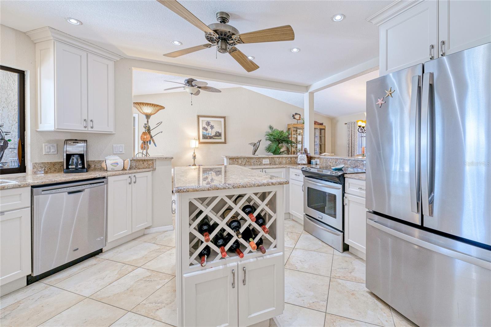 815 VIA FORMIA, PUNTA GORDA, FL, 33950