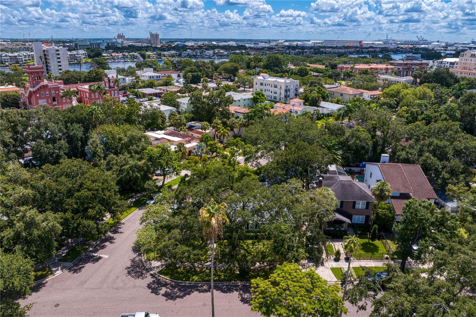 43 AEGEAN AVE, TAMPA, FL, 33606