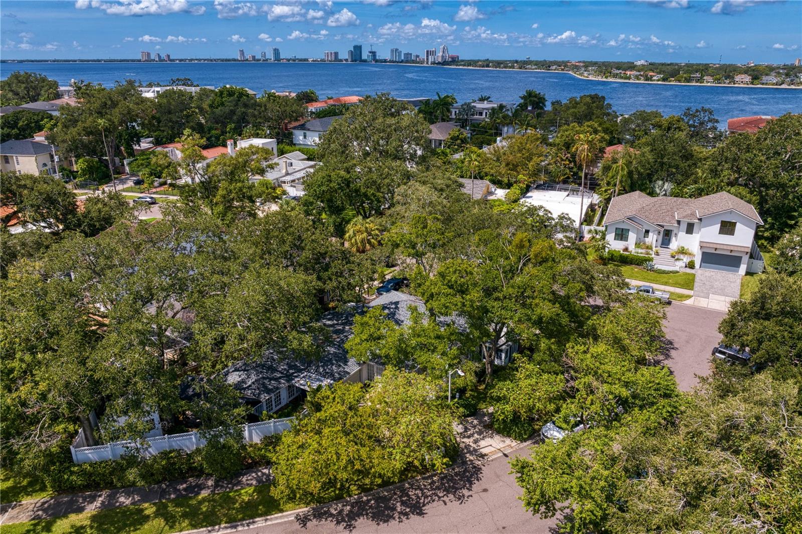 43 AEGEAN AVE, TAMPA, FL, 33606