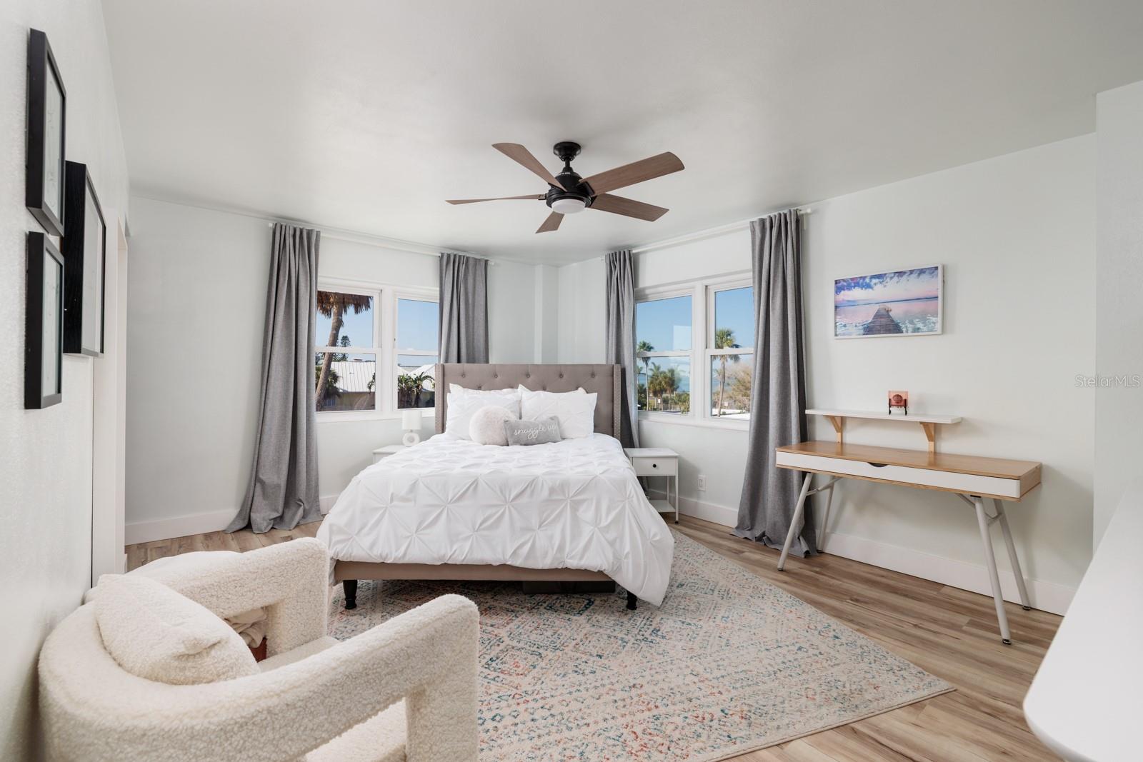 7200 SUNSHINE SKYWAY LN S #3D, ST PETERSBURG, FL, 33711