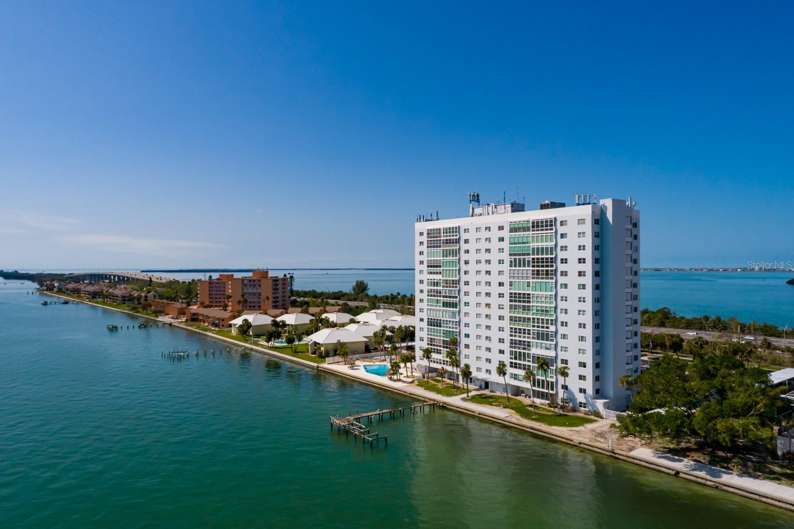 7200 SUNSHINE SKYWAY LN S #3D, ST PETERSBURG, FL, 33711