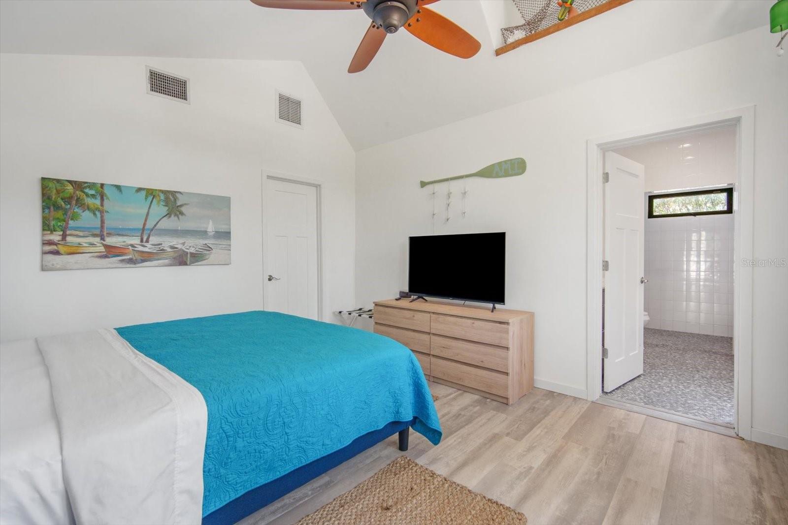 402 71ST ST, HOLMES BEACH, FL, 34217