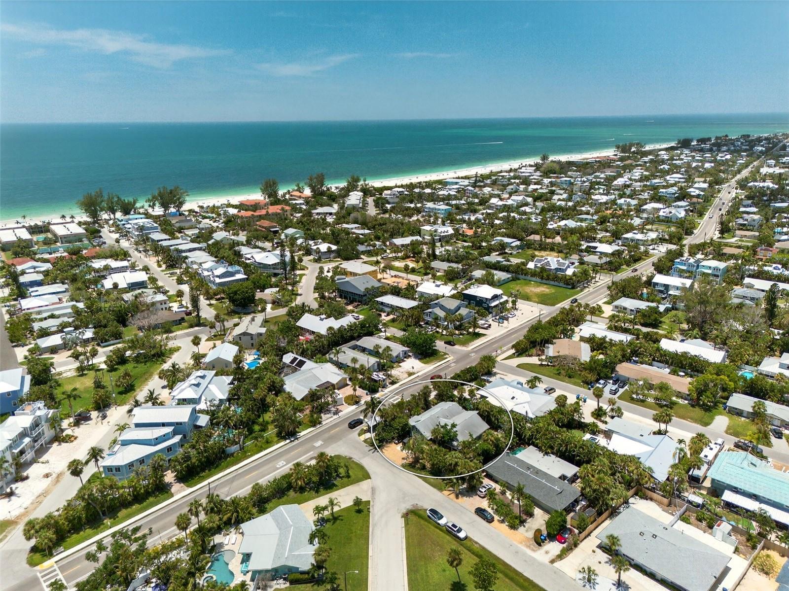 402 71ST ST, HOLMES BEACH, FL, 34217