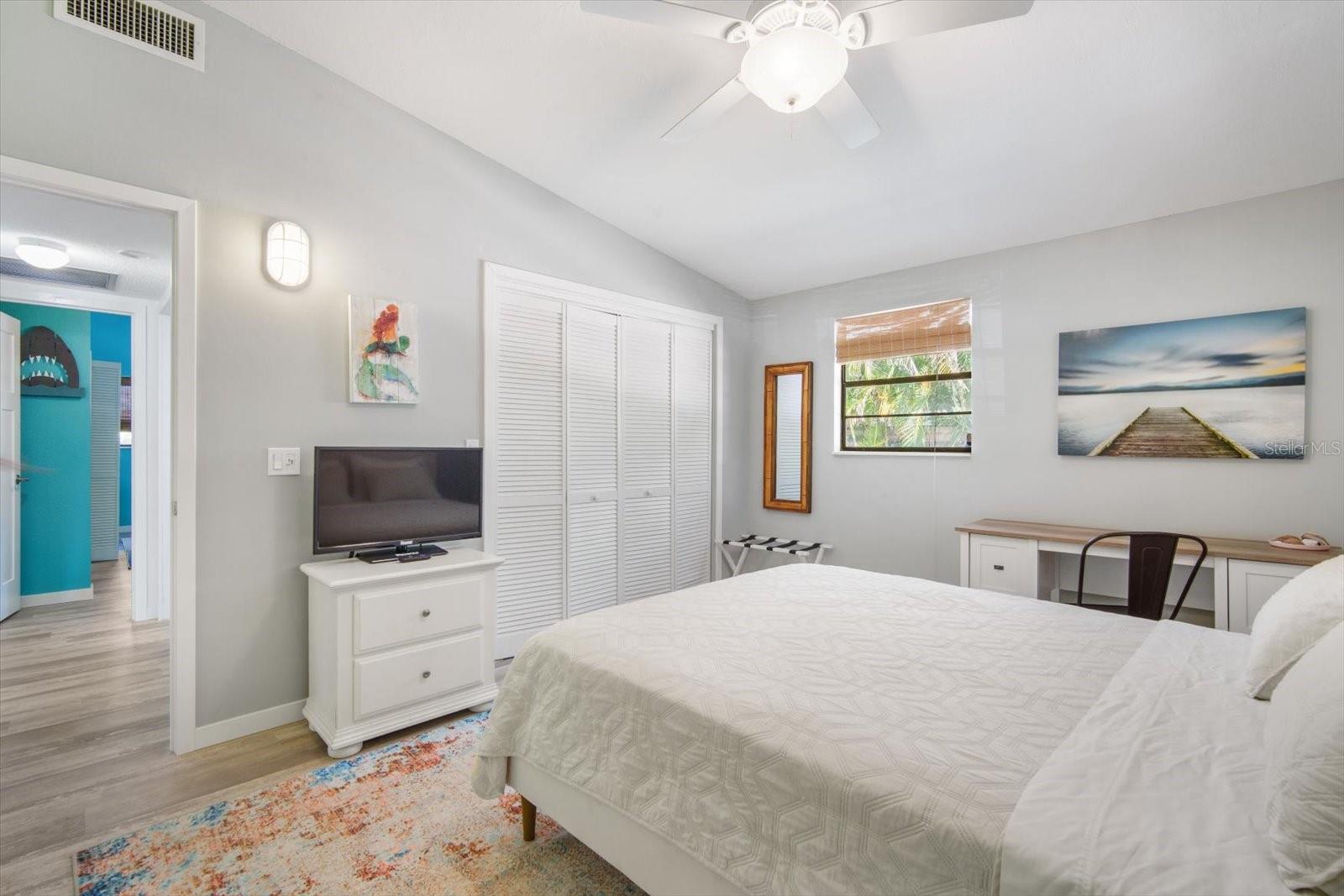 402 71ST ST, HOLMES BEACH, FL, 34217