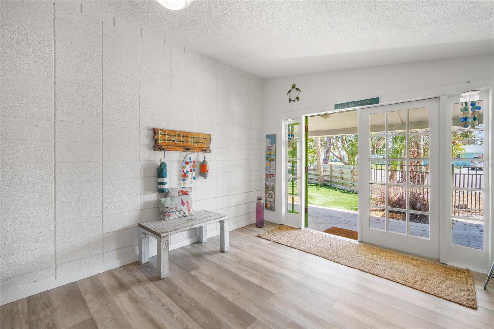 402 71ST ST, HOLMES BEACH, FL, 34217