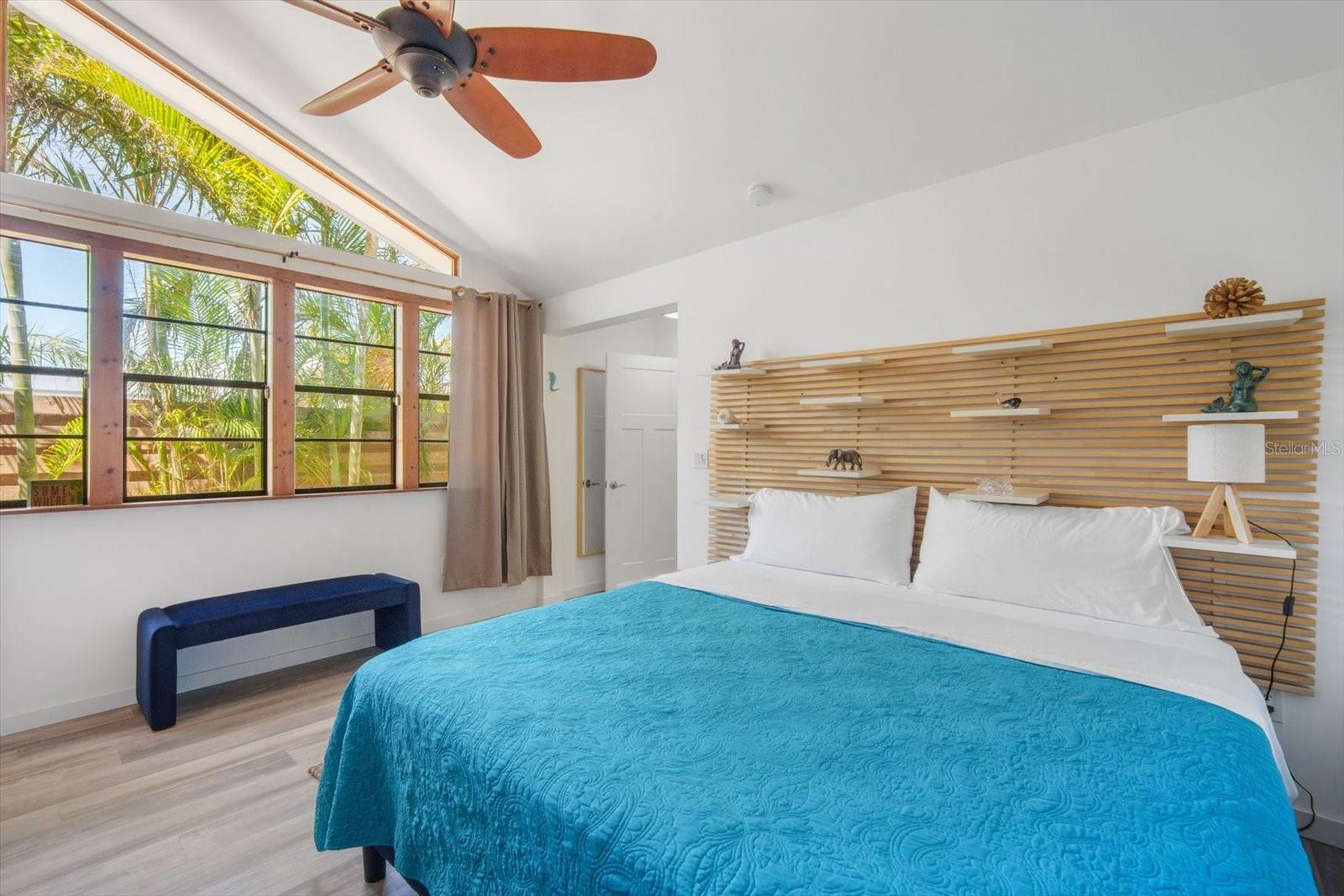 402 71ST ST, HOLMES BEACH, FL, 34217