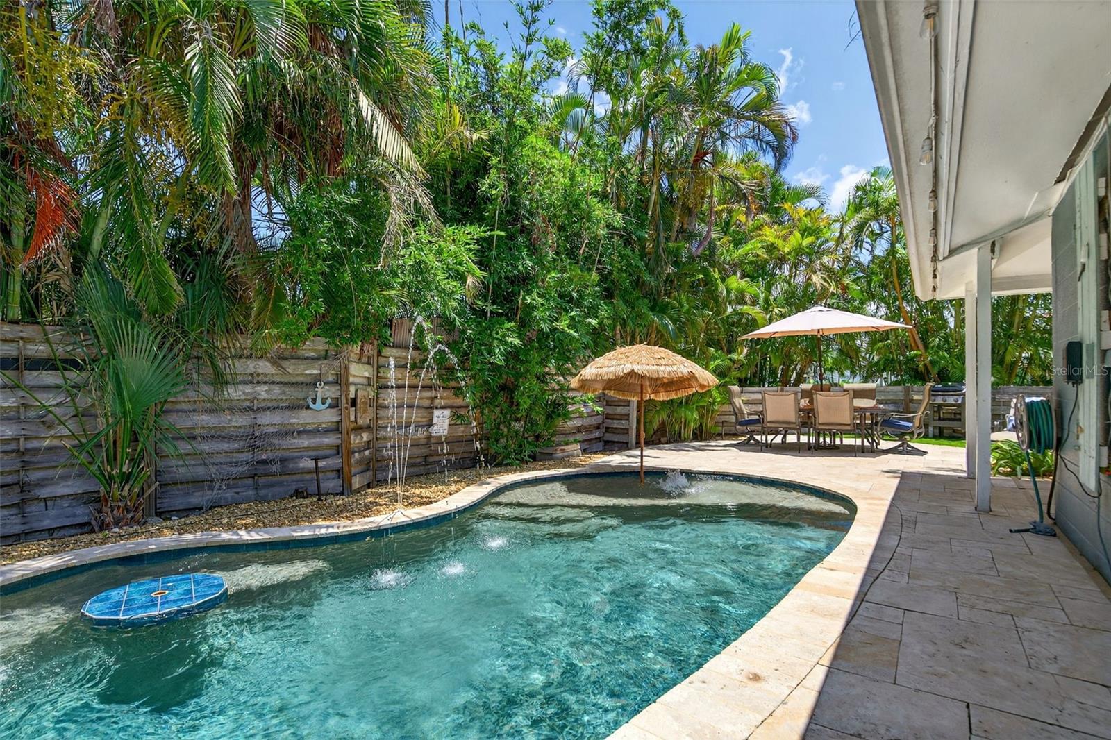 402 71ST ST, HOLMES BEACH, FL, 34217