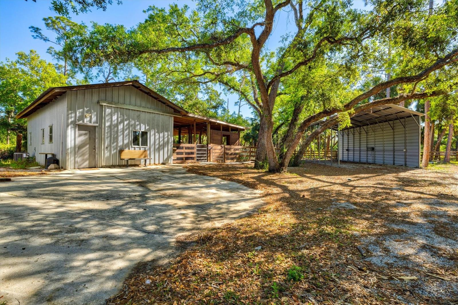 8902 TROPICAIRE BLVD, NORTH PORT, FL, 34291