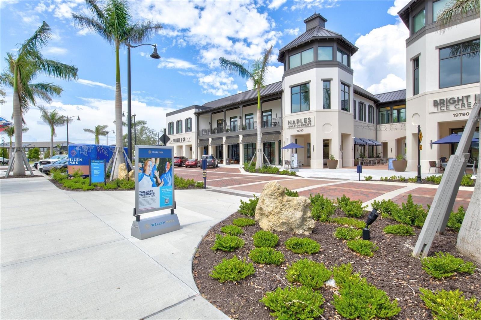 8902 TROPICAIRE BLVD, NORTH PORT, FL, 34291