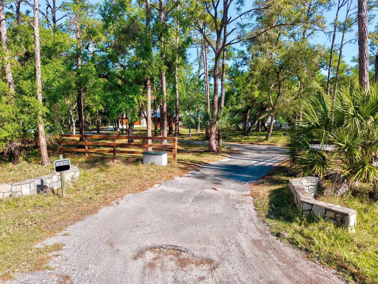 8902 TROPICAIRE BLVD, NORTH PORT, FL, 34291