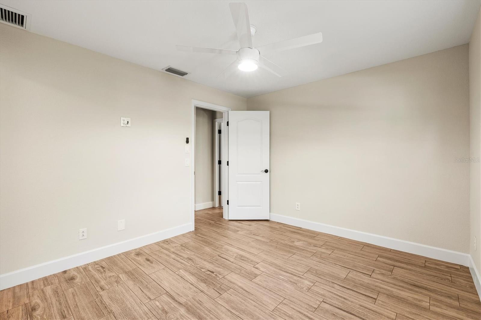 8902 TROPICAIRE BLVD, NORTH PORT, FL, 34291