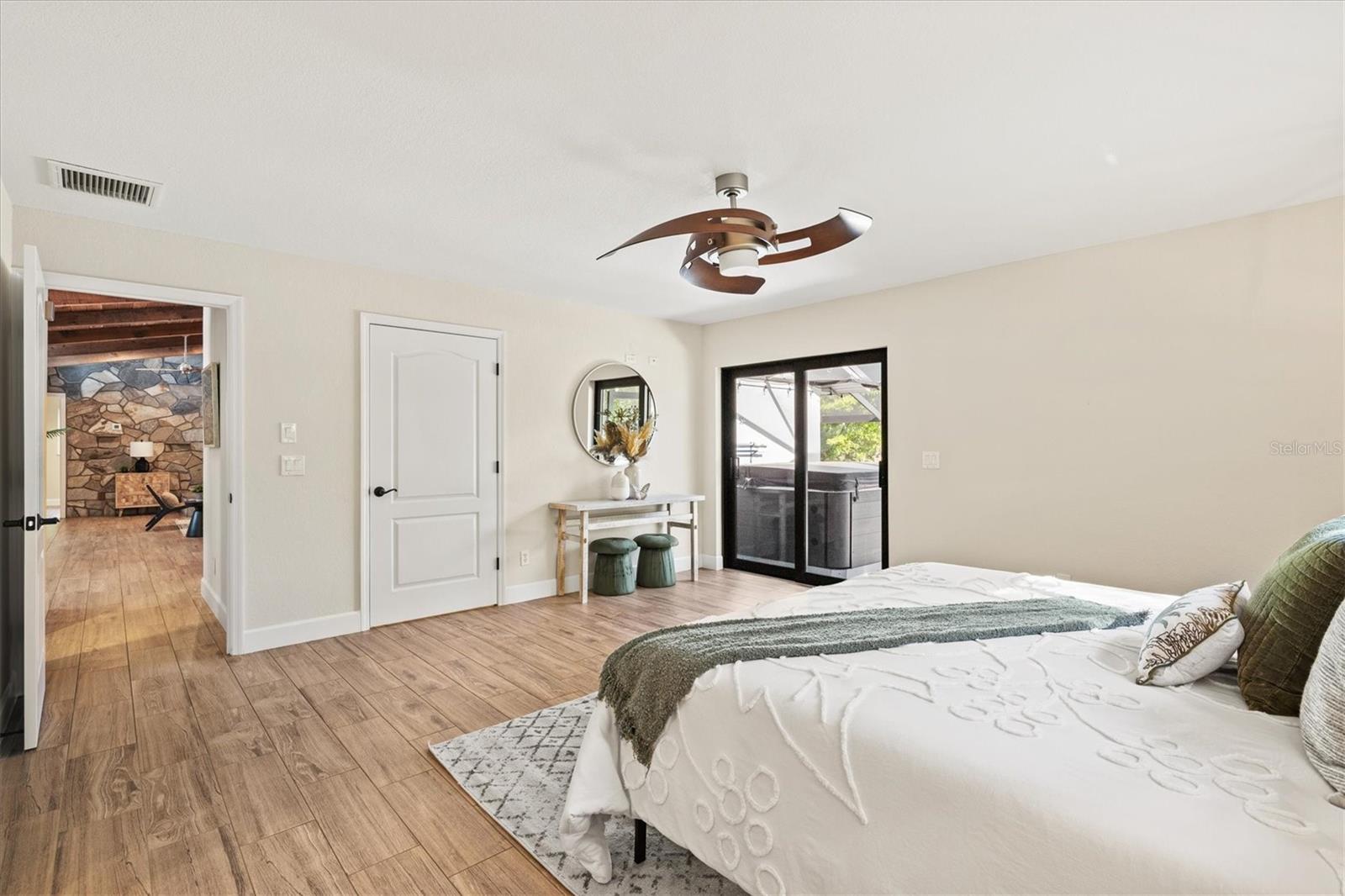 8902 TROPICAIRE BLVD, NORTH PORT, FL, 34291