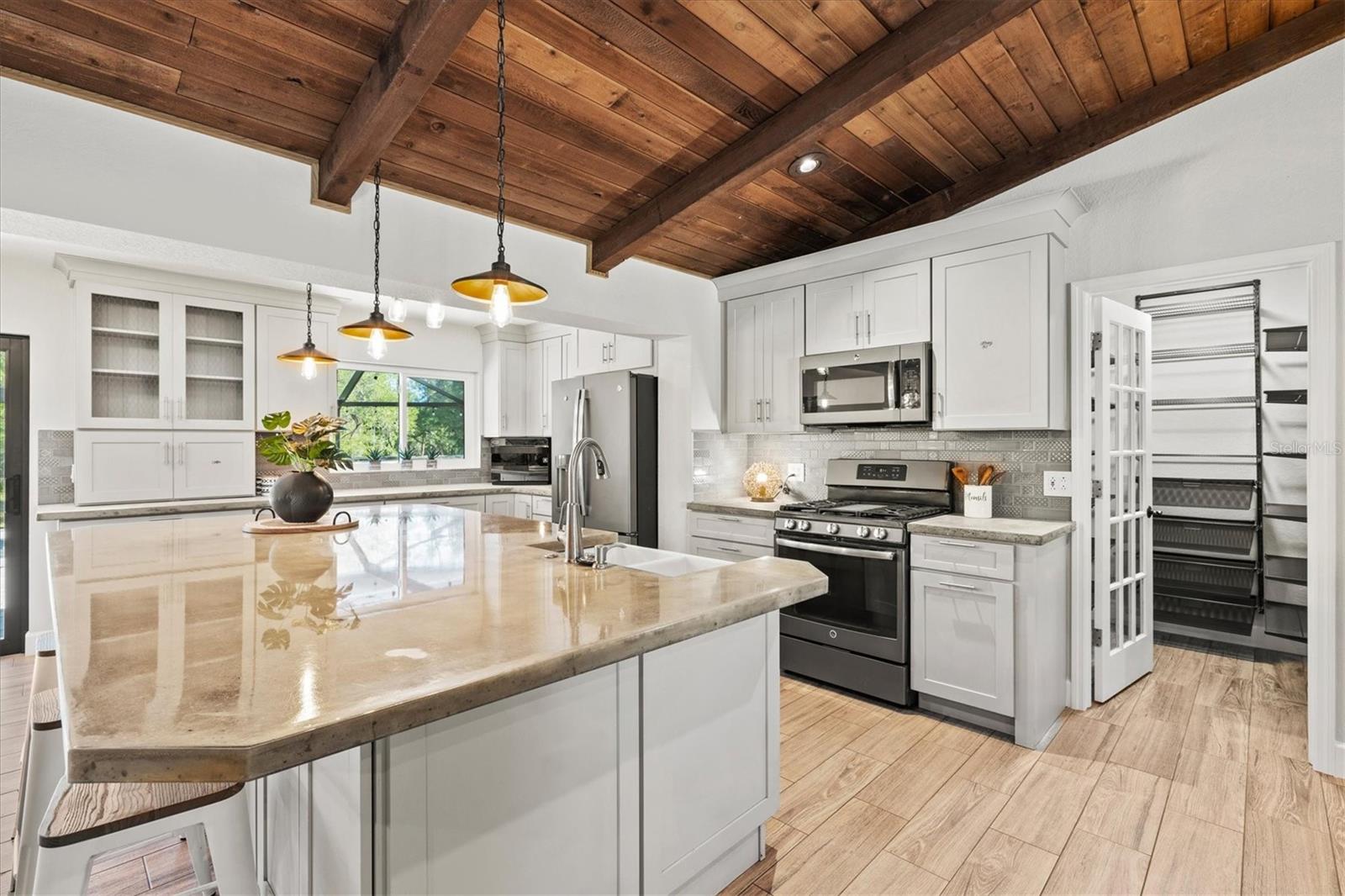 8902 TROPICAIRE BLVD, NORTH PORT, FL, 34291