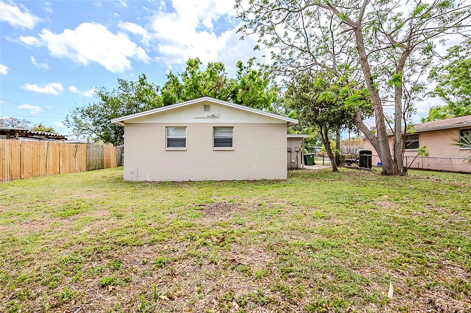 4218 E PARIS ST, TAMPA, FL, 33610