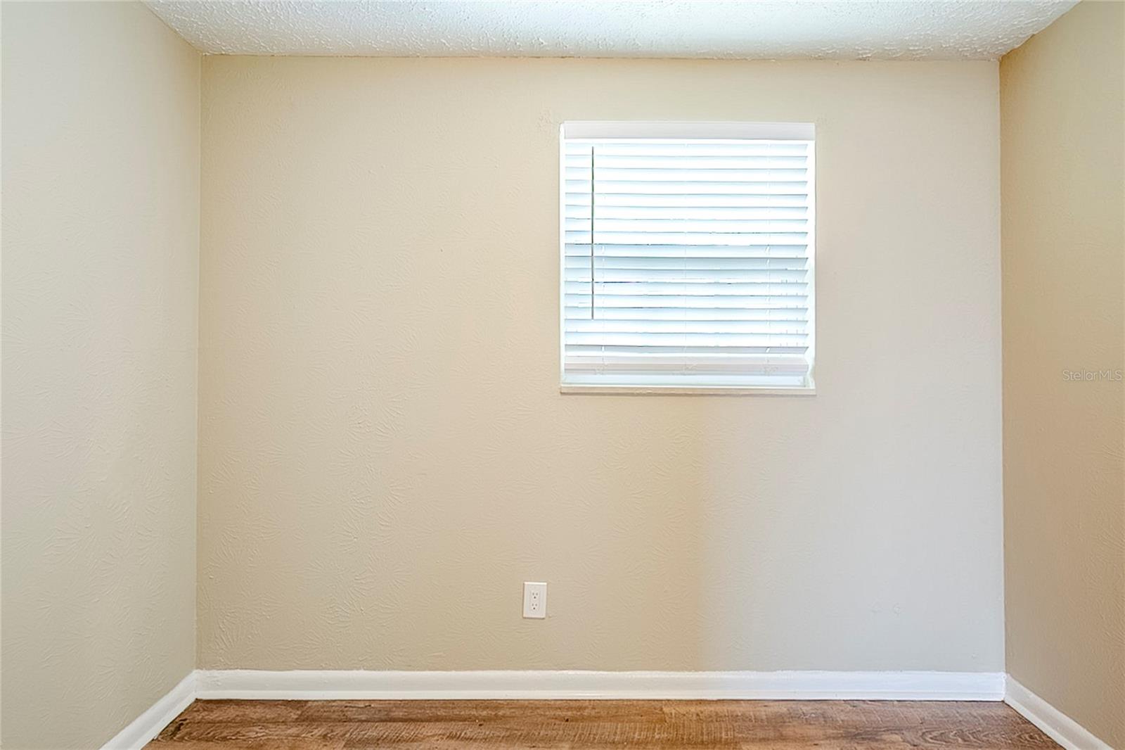 4218 E PARIS ST, TAMPA, FL, 33610