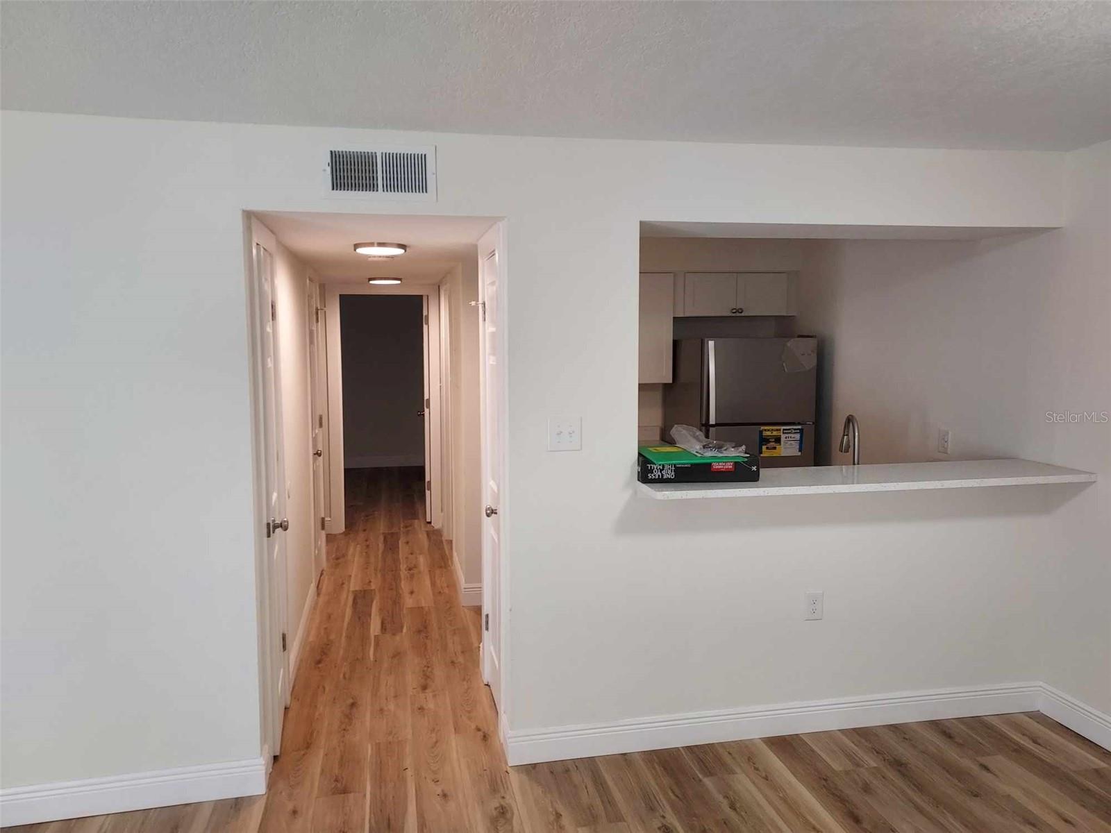 14207 SHADOW MOSS LN #102, TAMPA, FL, 33613