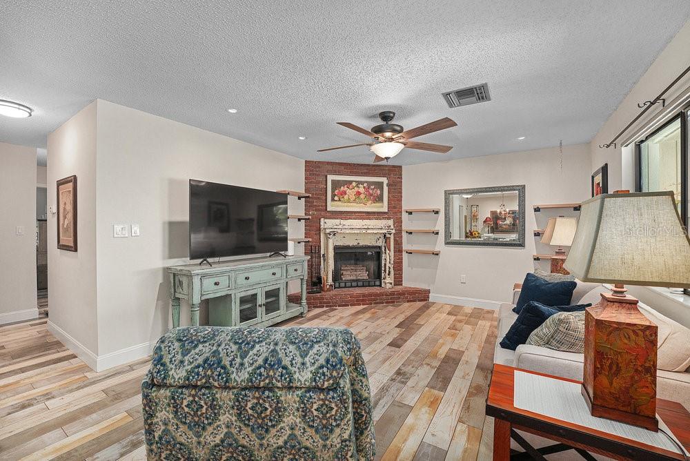 628 MOUNT HOMER RD #4B, EUSTIS, FL, 32726