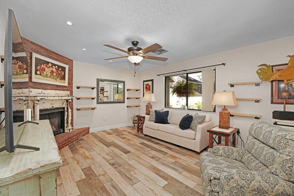 628 MOUNT HOMER RD #4B, EUSTIS, FL, 32726