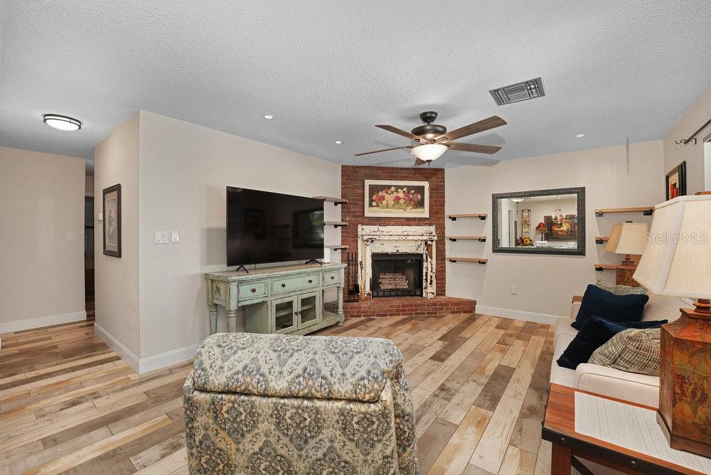 628 MOUNT HOMER RD #4B, EUSTIS, FL, 32726