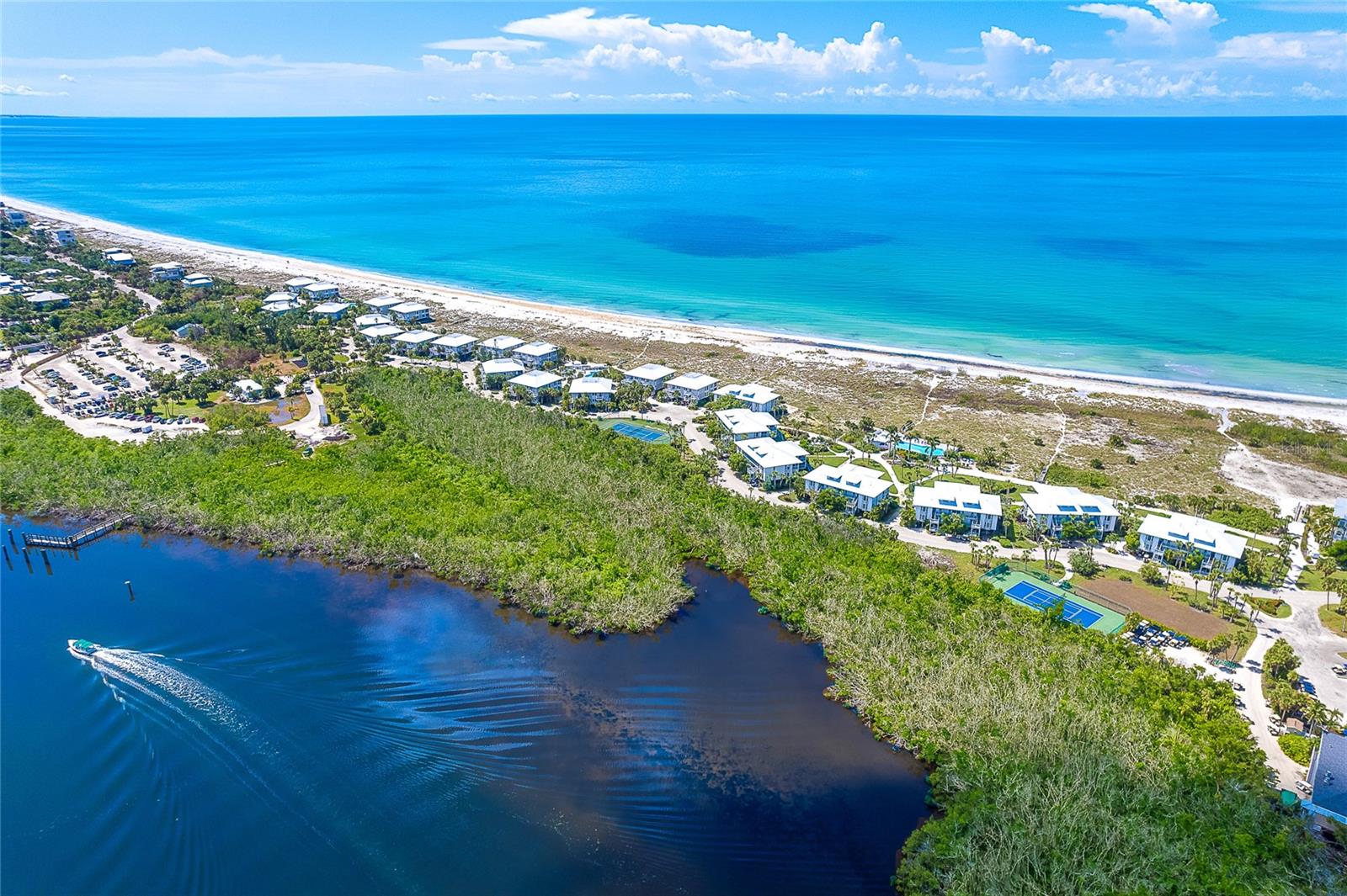 3910 CAPE HAZE DR, ROTONDA WEST, FL, 33947
