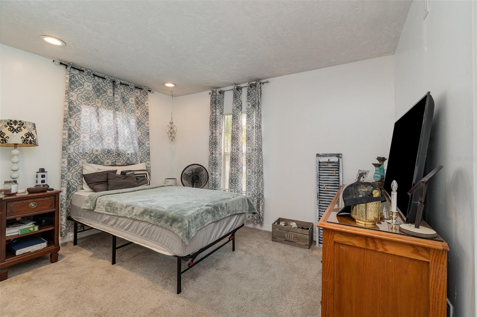 1300 RIVERVIEW DR, MOORE HAVEN, FL, 33471
