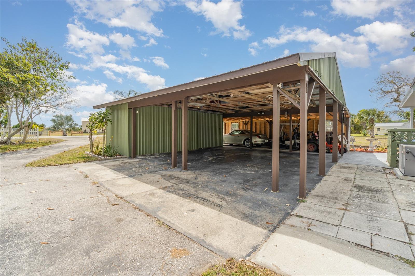1300 RIVERVIEW DR, MOORE HAVEN, FL, 33471