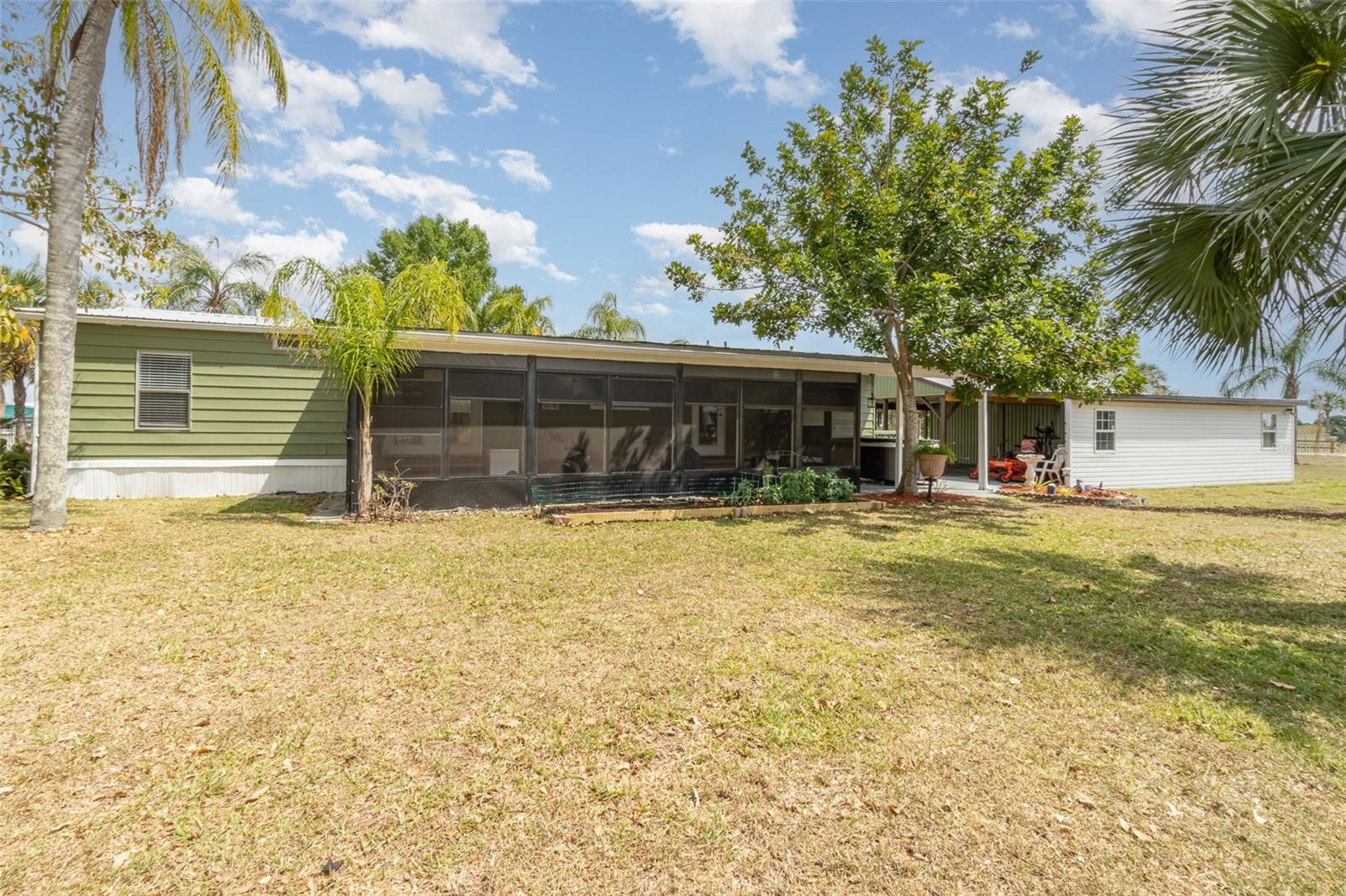 1300 RIVERVIEW DR, MOORE HAVEN, FL, 33471