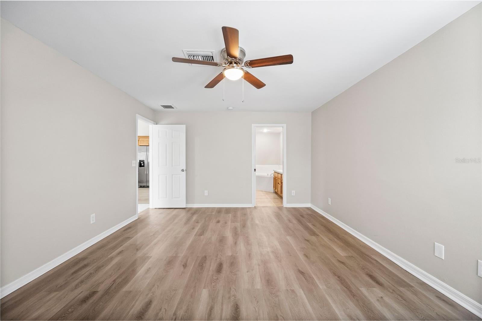 1118 NE 3RD AVE, CAPE CORAL, FL, 33909