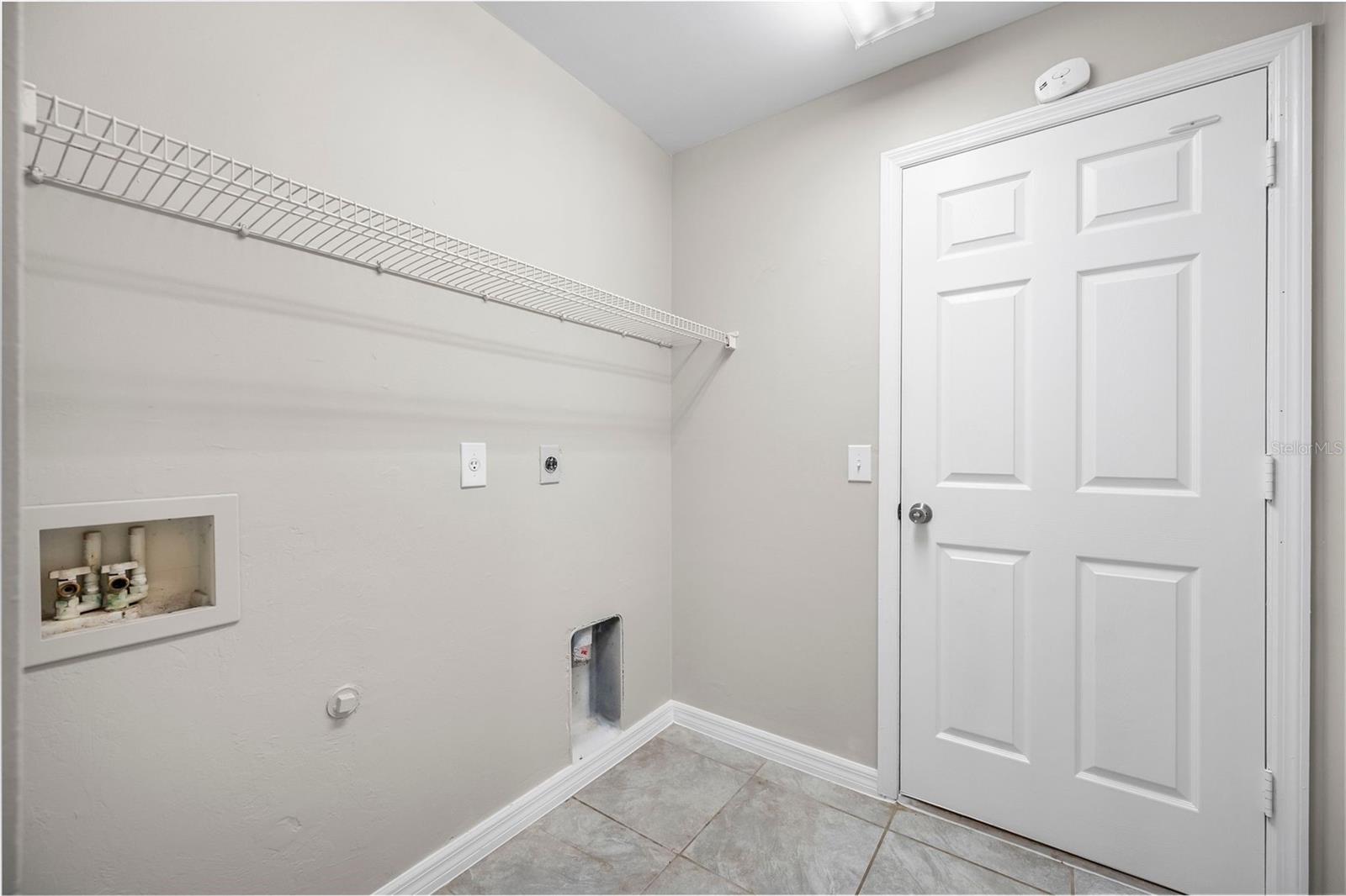 1118 NE 3RD AVE, CAPE CORAL, FL, 33909