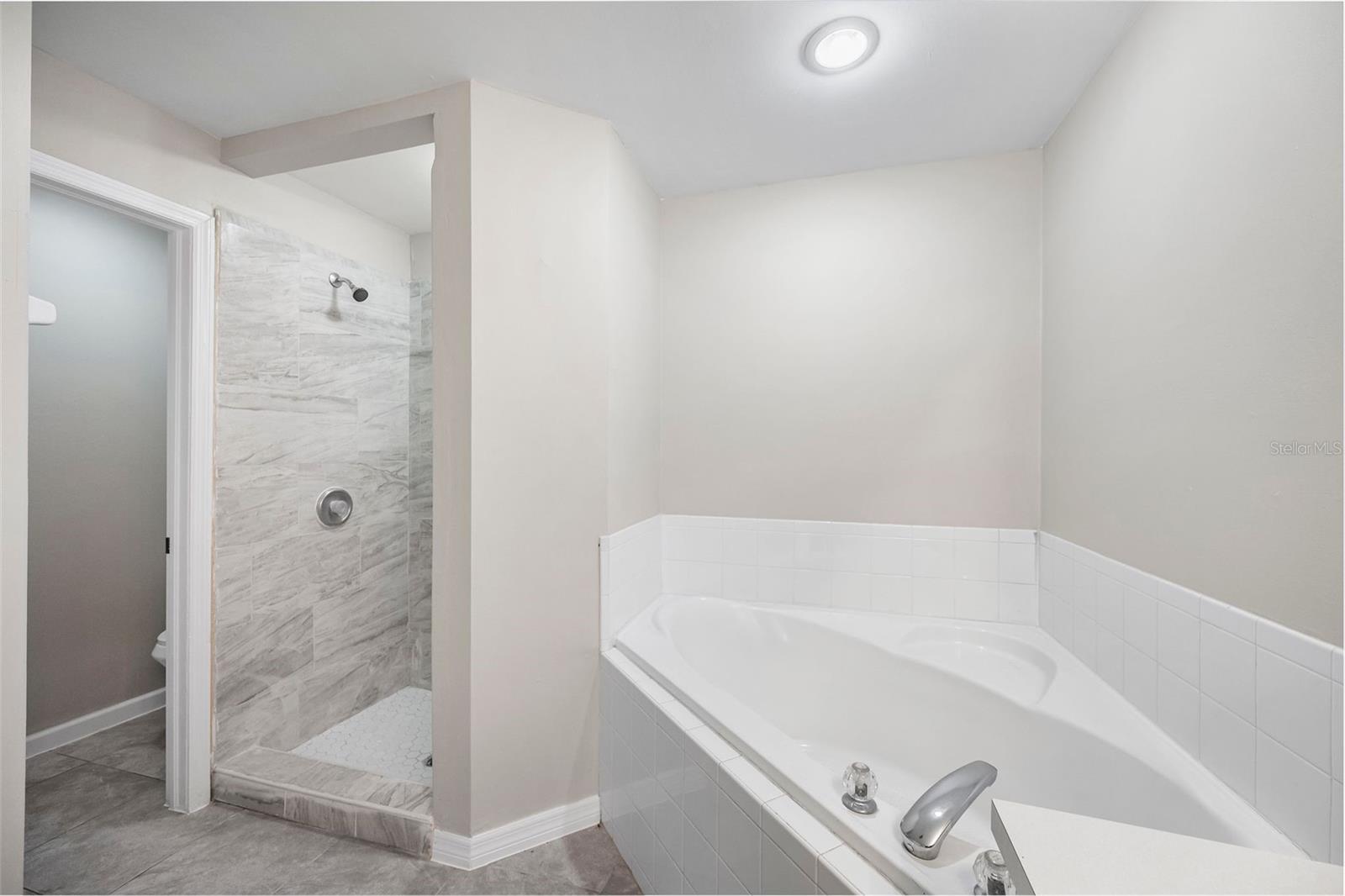 1118 NE 3RD AVE, CAPE CORAL, FL, 33909