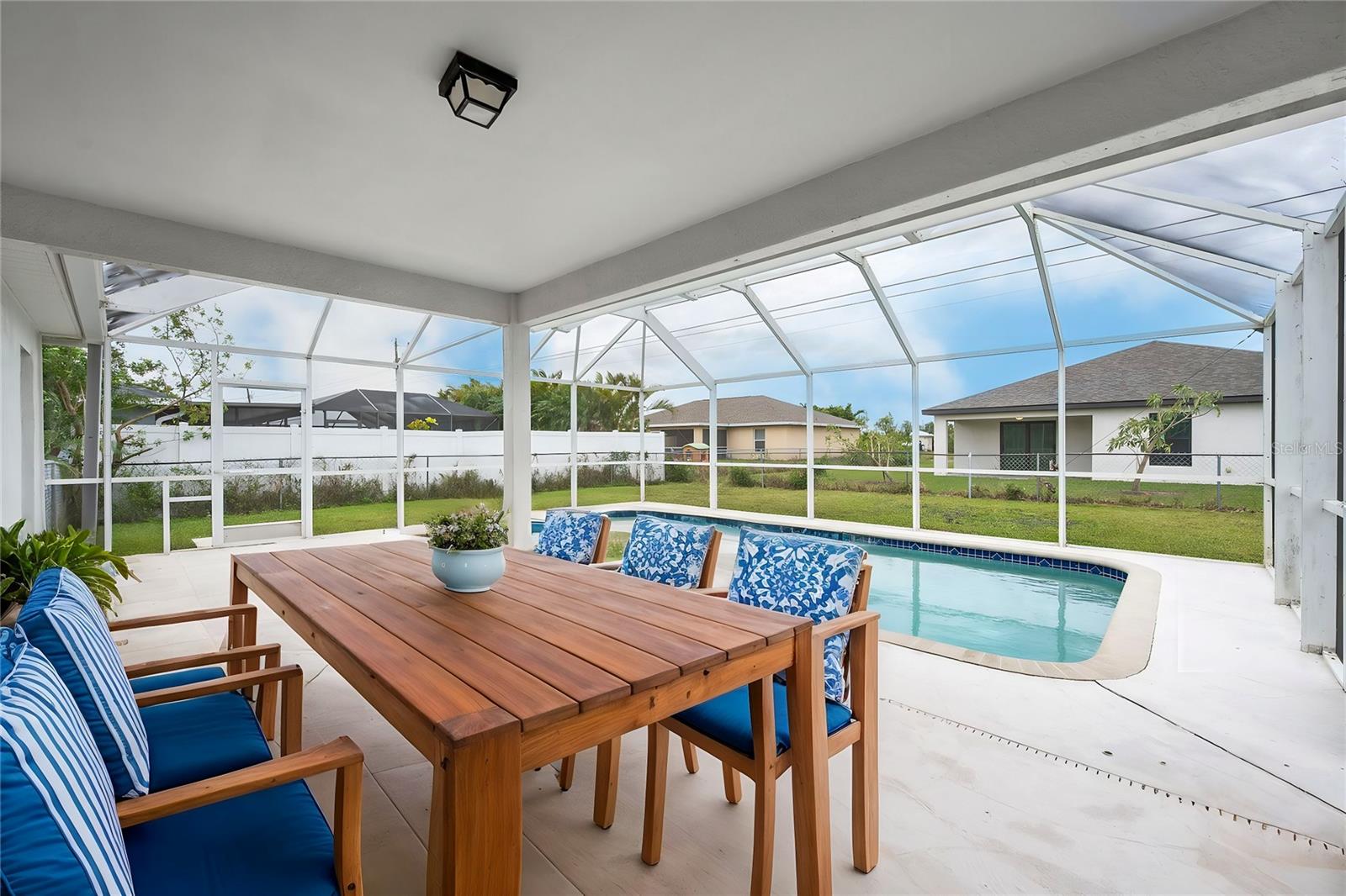 1118 NE 3RD AVE, CAPE CORAL, FL, 33909
