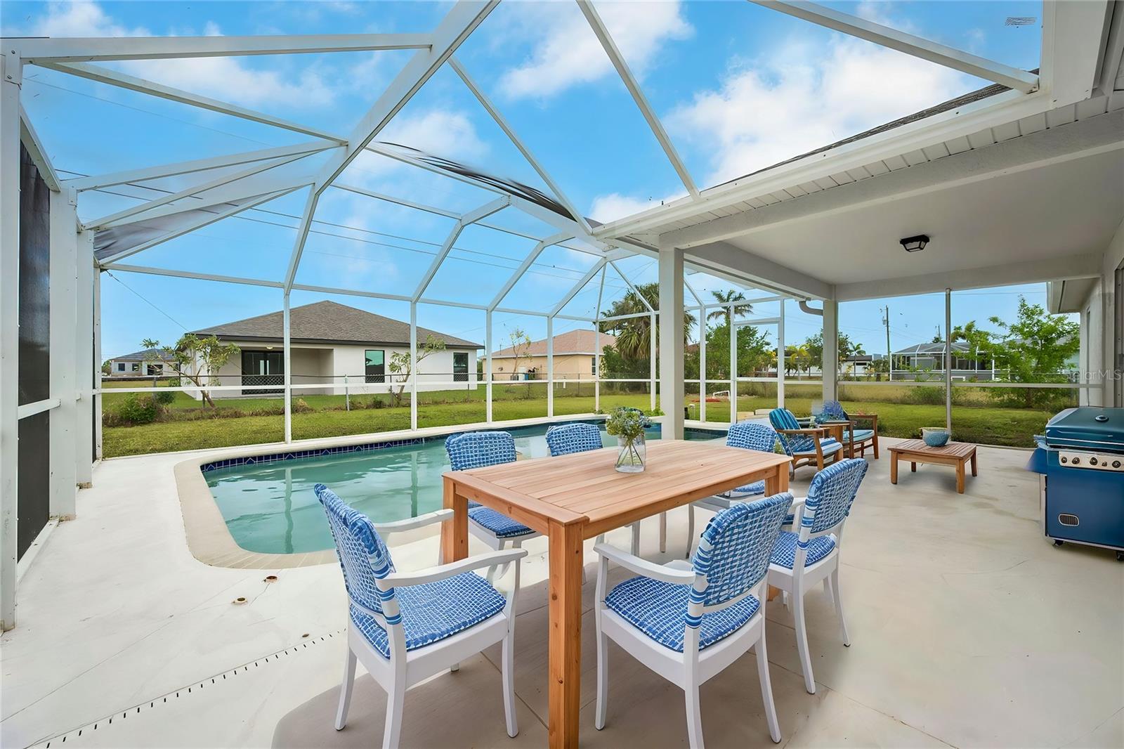 1118 NE 3RD AVE, CAPE CORAL, FL, 33909