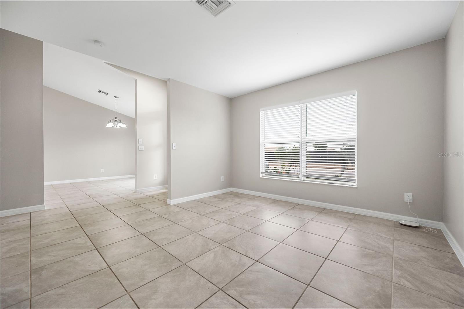 1118 NE 3RD AVE, CAPE CORAL, FL, 33909
