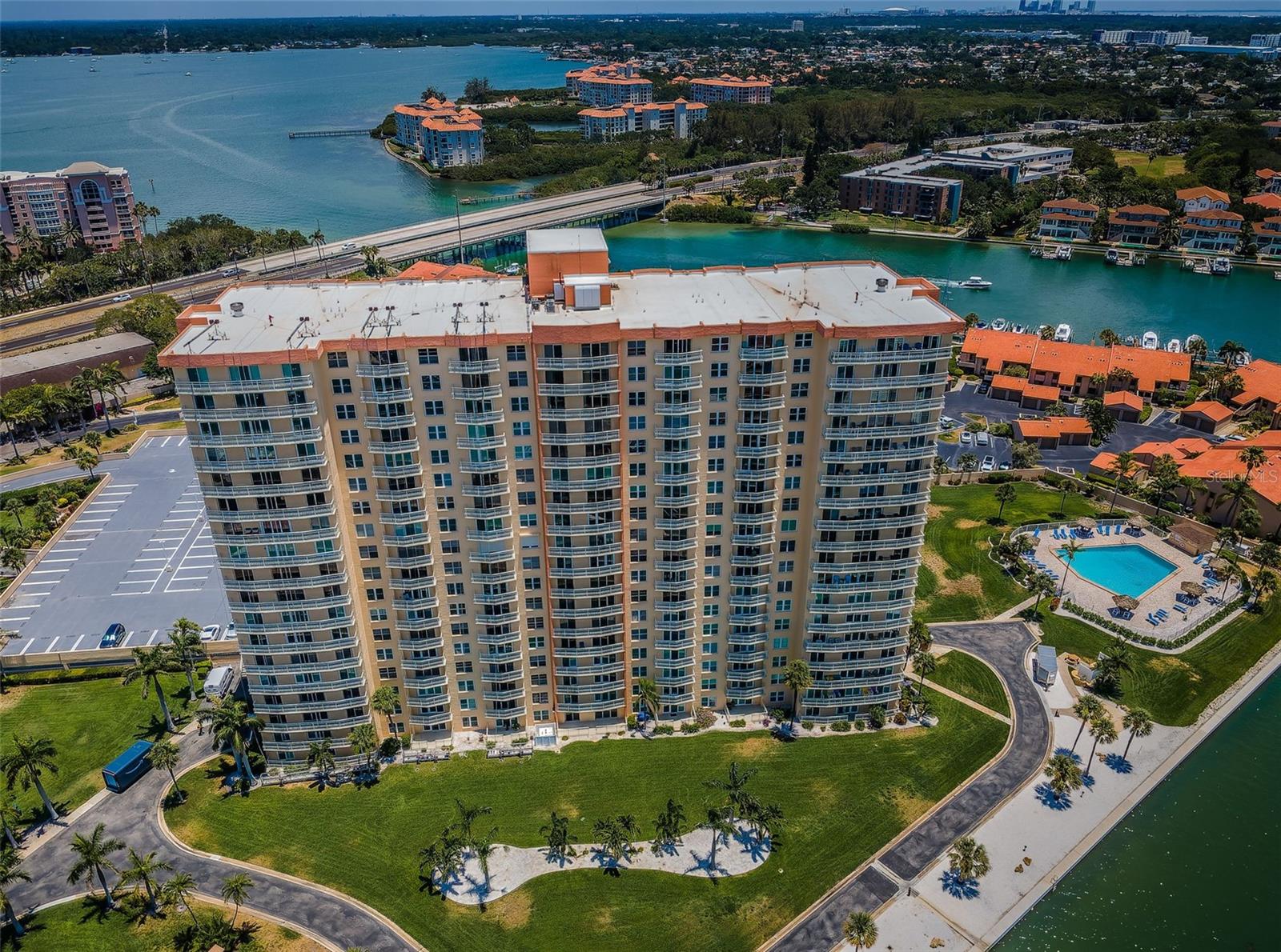 4900 BRITTANY DR S #1606, ST PETERSBURG, FL, 33715