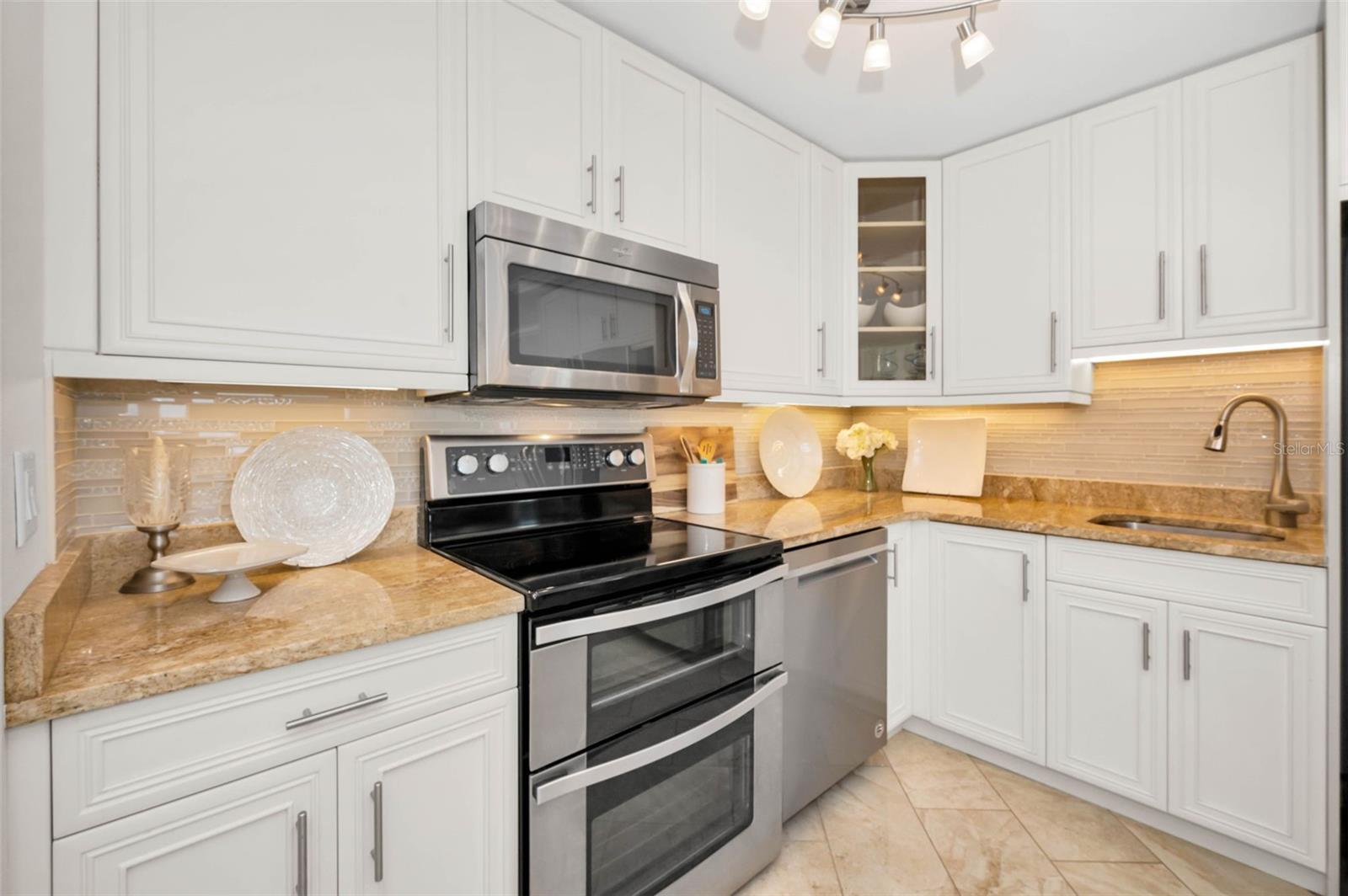 4900 BRITTANY DR S #1606, ST PETERSBURG, FL, 33715